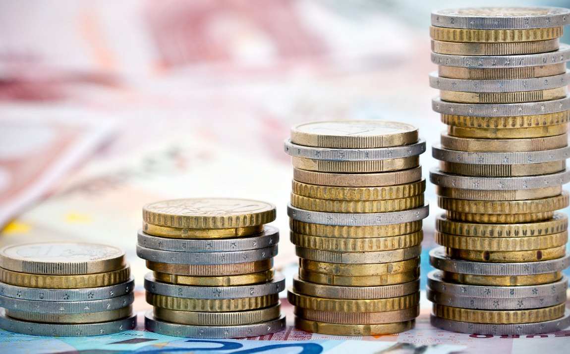 ΕΛΣΤΑΤ: «Άλμα» του δημοσίου χρέους στα 354 δισ ευρώ