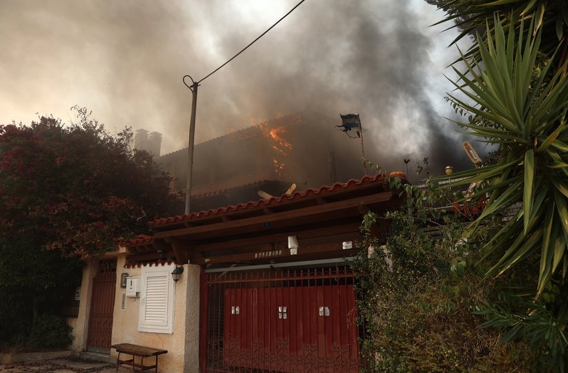 Τι γράφει ο Διεθνής Τύπος για τις πυρκαγιές στην Ελλάδα;