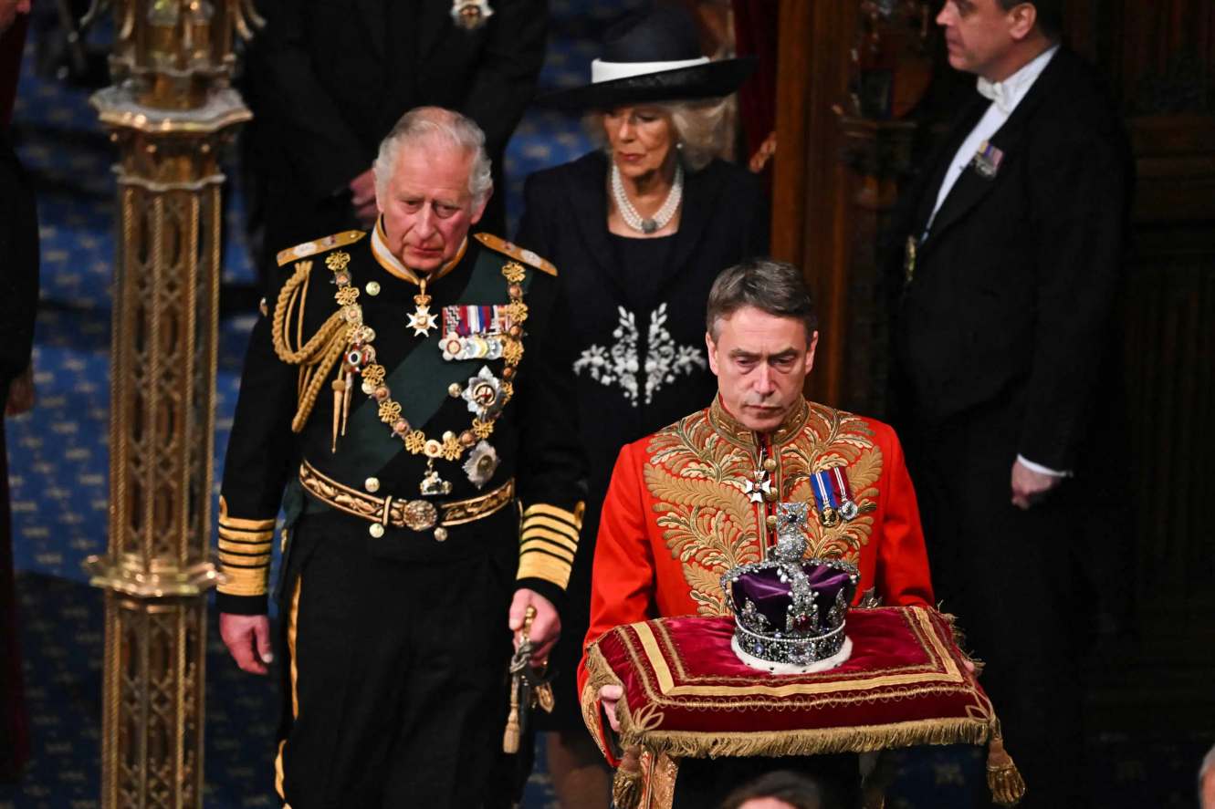 Βασιλιάς Κάρολος: Ποιες οι εξουσίες του νέου μονάρχη της Βρετανίας