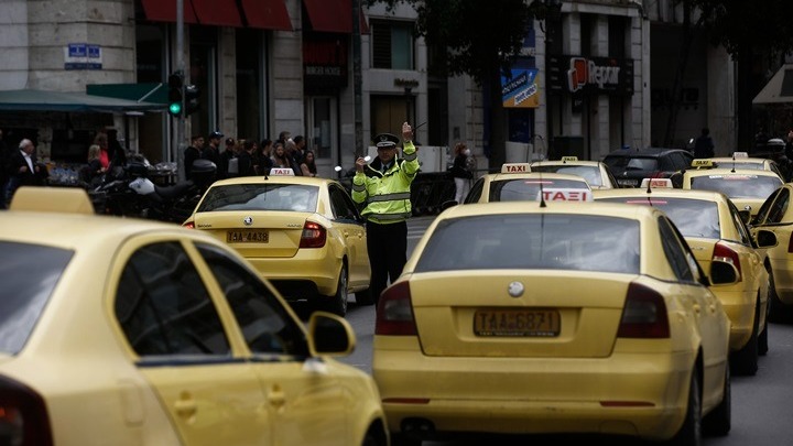 Αυξάνονται τα κόμιστρα των ταξί: Από βδομάδα οι ανακοινώσεις