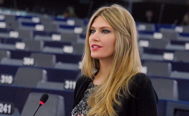 Αποπέμπεται από το Ευρωκοινοβούλιο η Εύα Καϊλή - Η ανακοίνωση της Ρομπέρτα Μέτσολα