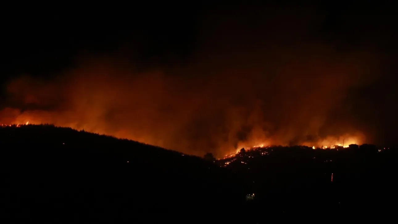 112 προς τους κατοίκους Ραπεντώσας και Διονύσου: «Απομακρυνθείτε προς Δροσιά και Κηφισιά»