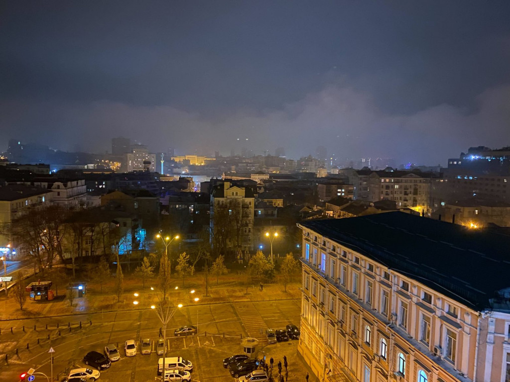 Σειρήνες και εκρήξεις στο Κίεβο μετά το πέρας των συνομιλιών