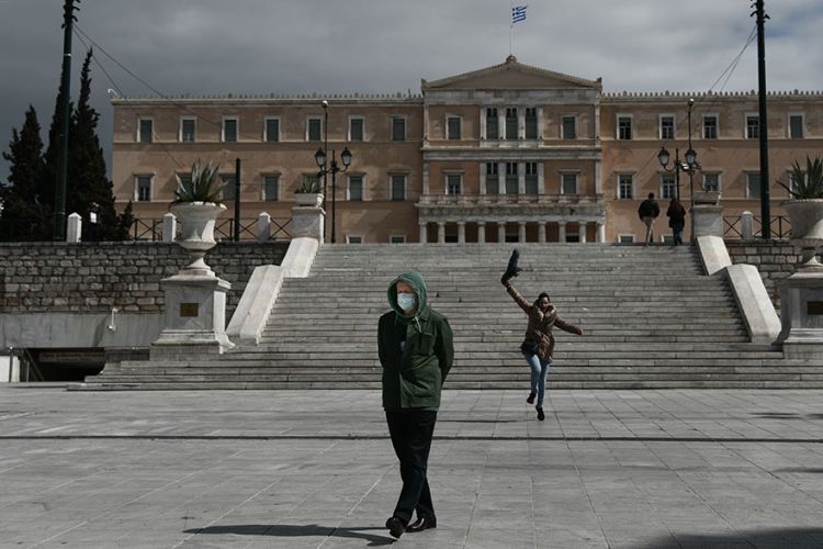Κορωνοϊός : Πως επηρέασε η άρση των μέτρων τη πορεία της πανδημίας στην Ελλάδα;