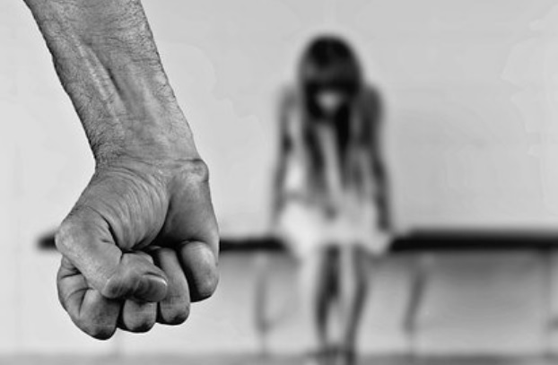 Κολωνός: Ακόμη τρεις βιαστές της αναγνώρισε η 12χρονη - Κατέθετε επί έξι ώρες