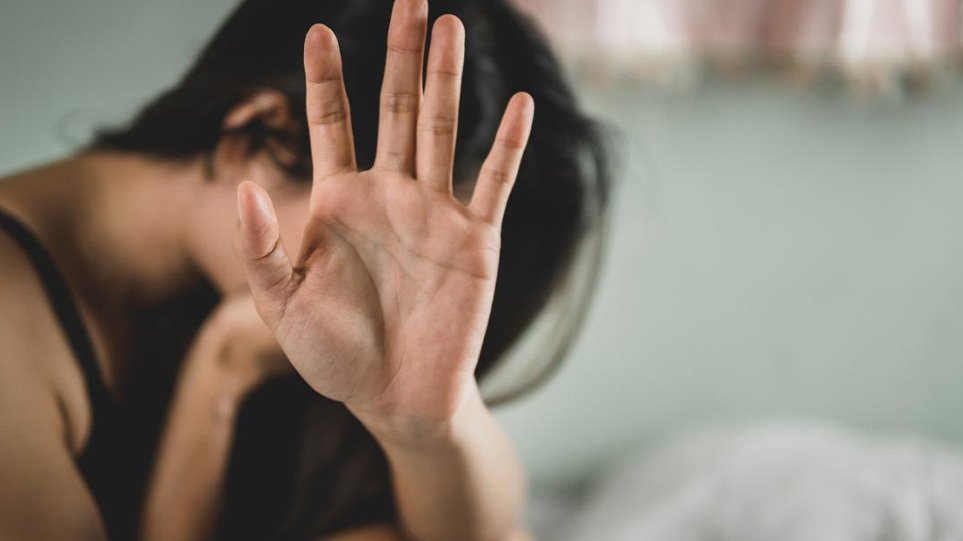 Βιασμός 24χρονης: Για συναινετική πράξη κάνει λόγος ο ένας από τους εμπλεκόμενους 