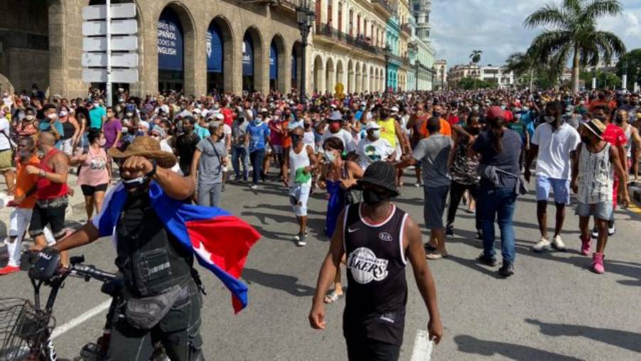 Κούβα: Συνεχίζονται η κοινωνική έκρηξη και αναταραχή στη χώρα