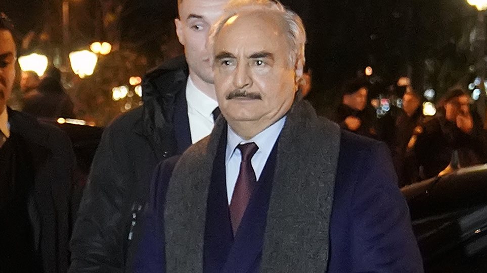 Συναντιέται με Μητσοτάκη και Δένδια ο Χαλιφά Χαφτάρ!