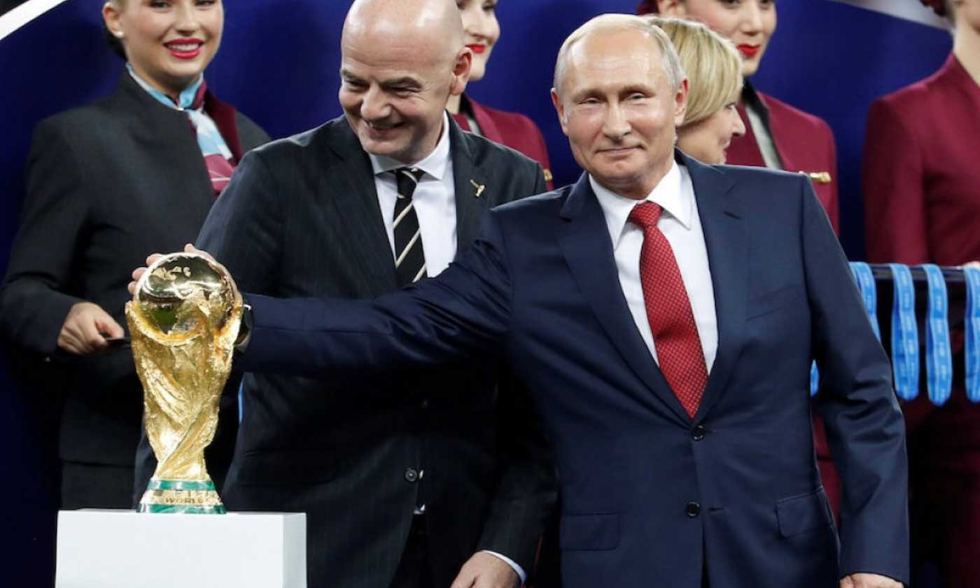 Πόλεμος στην Ουκρανία: Κυρώσεις της FIFA κατά της Ρωσίας - Σφίγγει ο κλοιός σε όλα τα επίπεδα