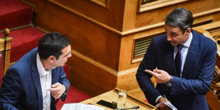 Φοροελαφρύνσεις: Το "μήλο της Έριδος" των Τσίπρα & Μητσοτάκη