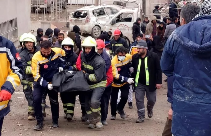 Ξεπερνούν τους 28 χιλιάδες οι νεκροί από τον σεισμό σε Τουρκία και Συρία