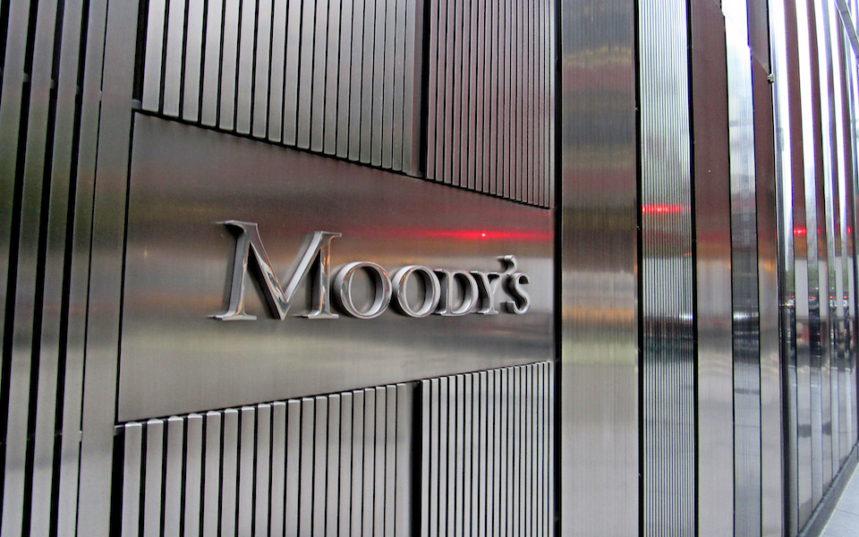 Οίκος Moody’s: ''Σταθερή στη βαθμίδα Ba3 η πιστοληπτική αξιολόγηση της Ελλάδας''