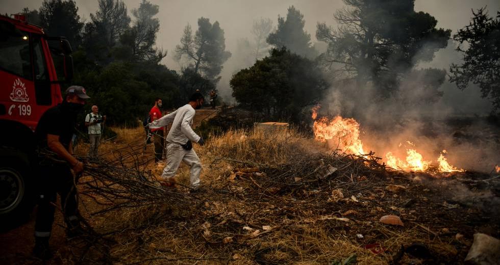 Φωτιές: Μάχη με τις αναζωπυρώσεις στο Ρέθυμνο