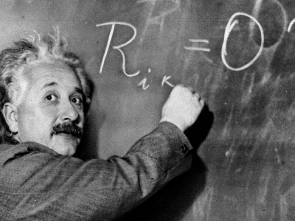 Albert Einstein: Μία διάνοια | Της Μαρίας Στροίκου
