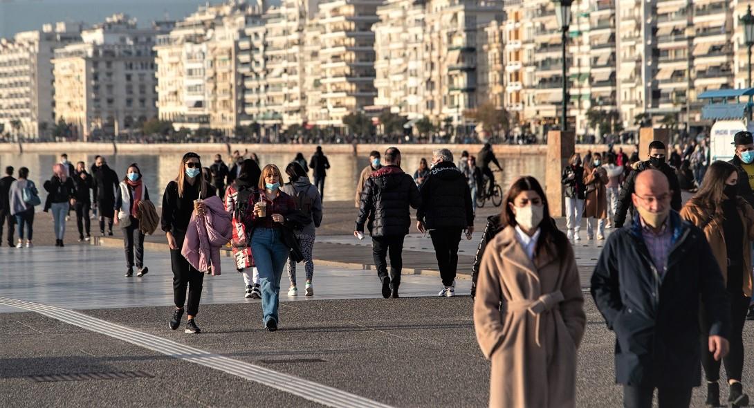 Lockdown: Αντιδράσεις προκαλεί η απόφαση των ειδικών για μη άνοιγμα του λιανεμπορίου σε Θεσσαλονίκη, Κοζάνη και Αχαία 